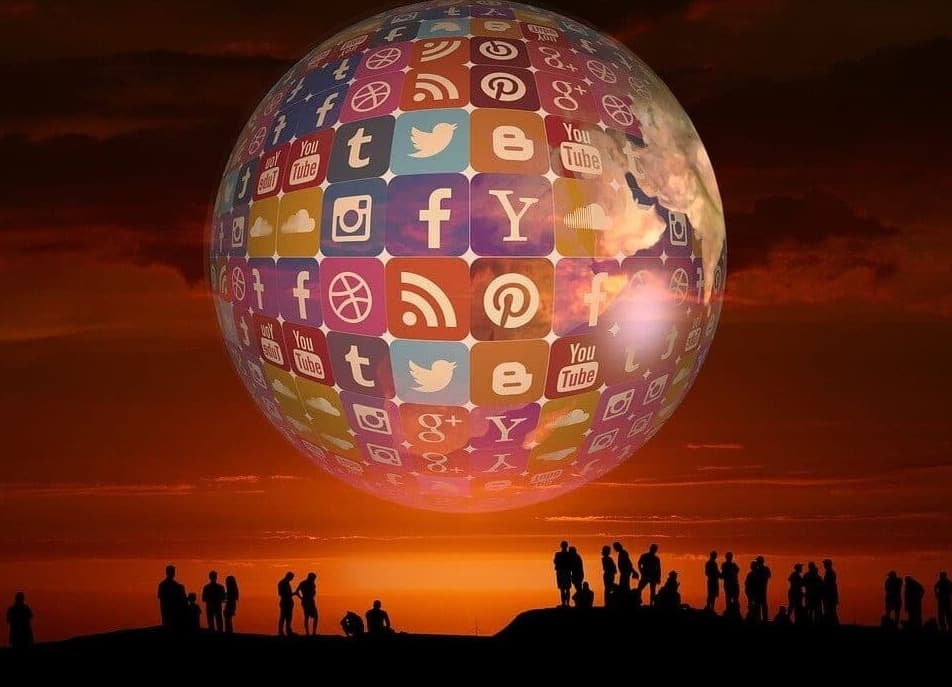 50 Instagram Captions for your Hiking Pictures of Himalayas