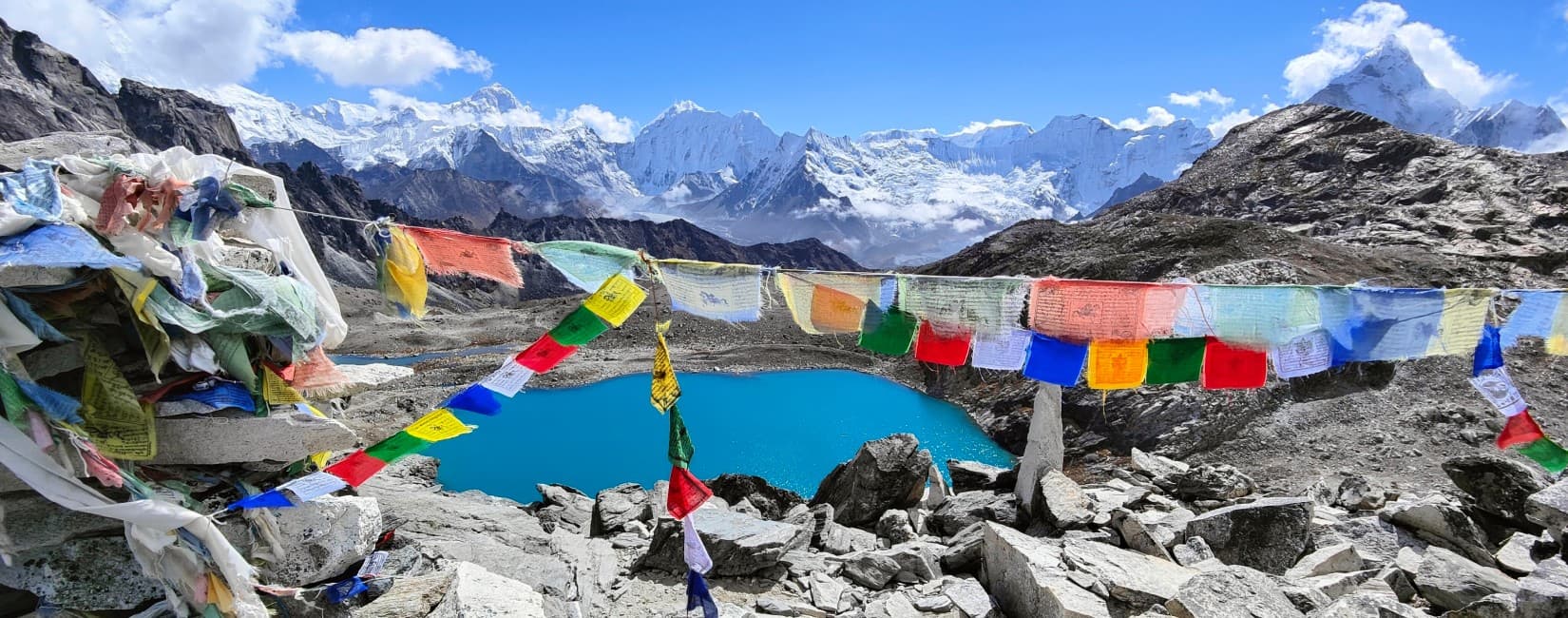Kongma Lake and Himalayas view from Kongma La Pass